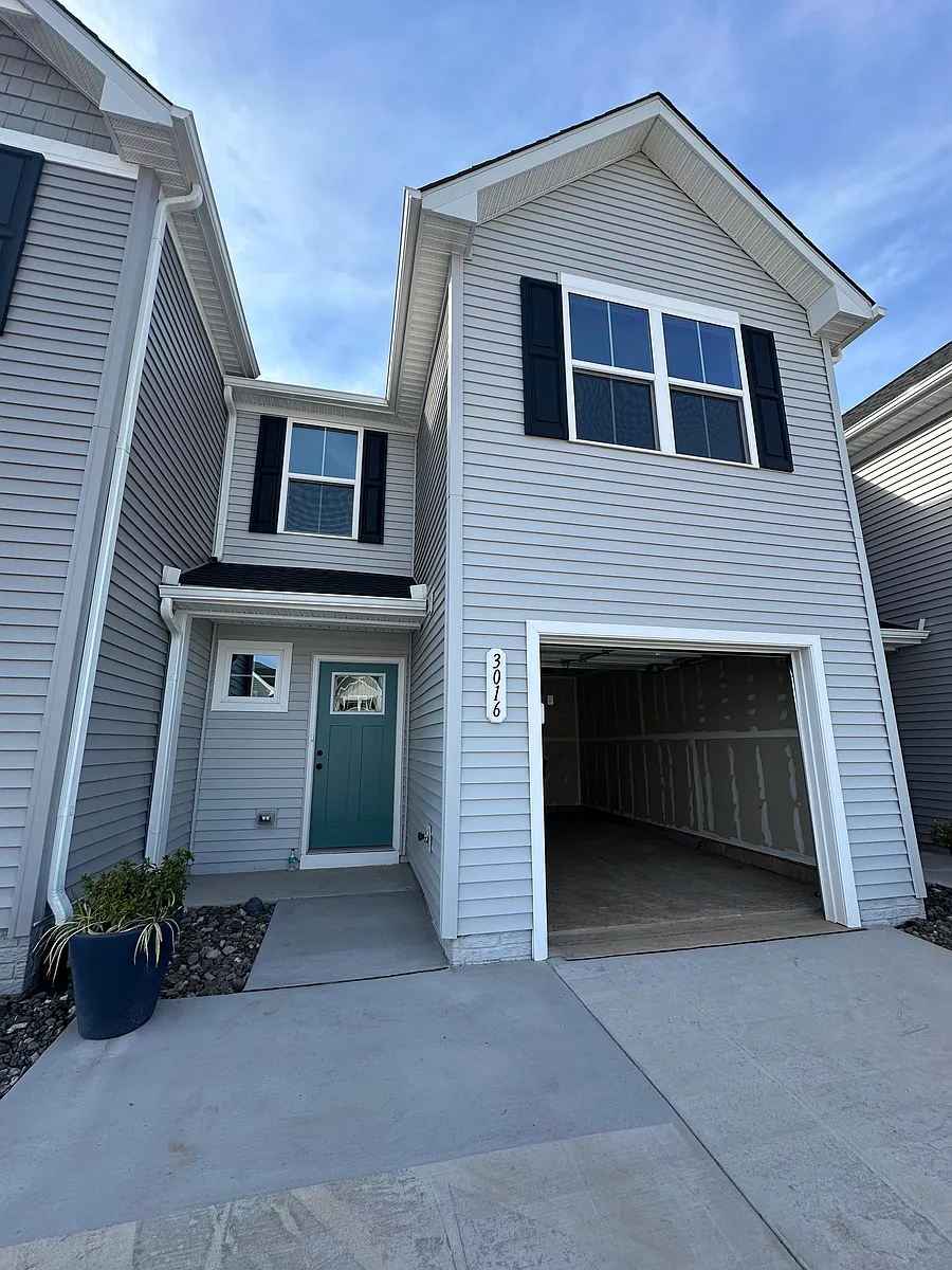 Building Photo - 3016 Silver Birch Ln