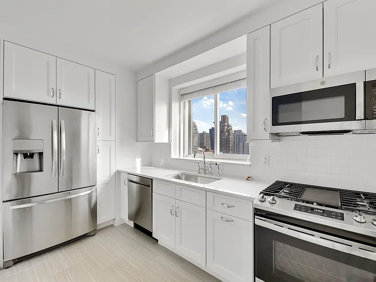 254 E 68th St #23E — Photo 5