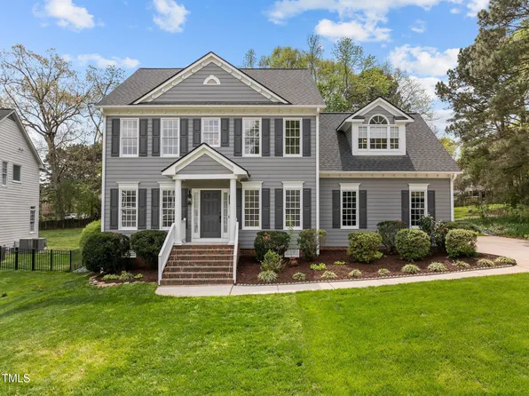 104 Dallavia Ct, Morrisville, NC 27560