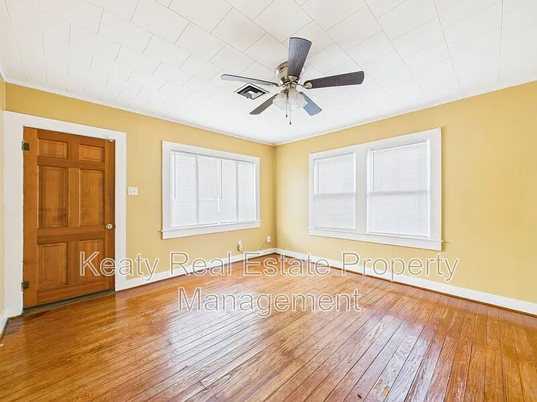 413 Dorothy St — Photo 6