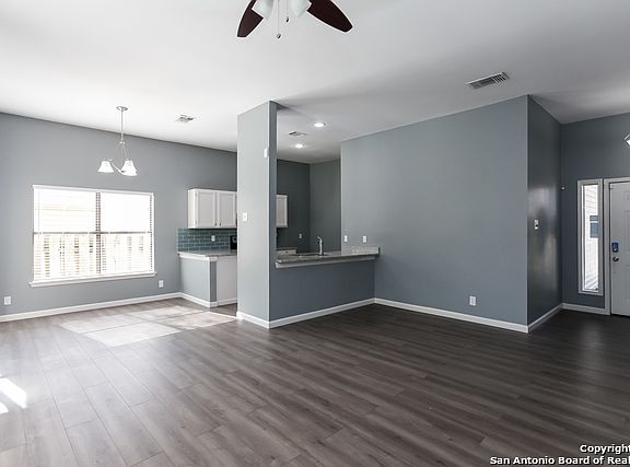 5th image of 7134 Western Trail Dr
