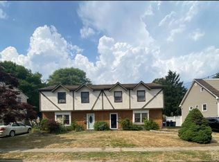5 Reade St, Monroe Township, NJ 08831