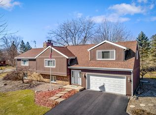 41026 N Prairie Ave, Antioch, IL 60002