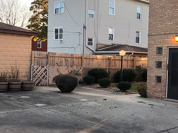 4th image of 905 N 23rd Ave