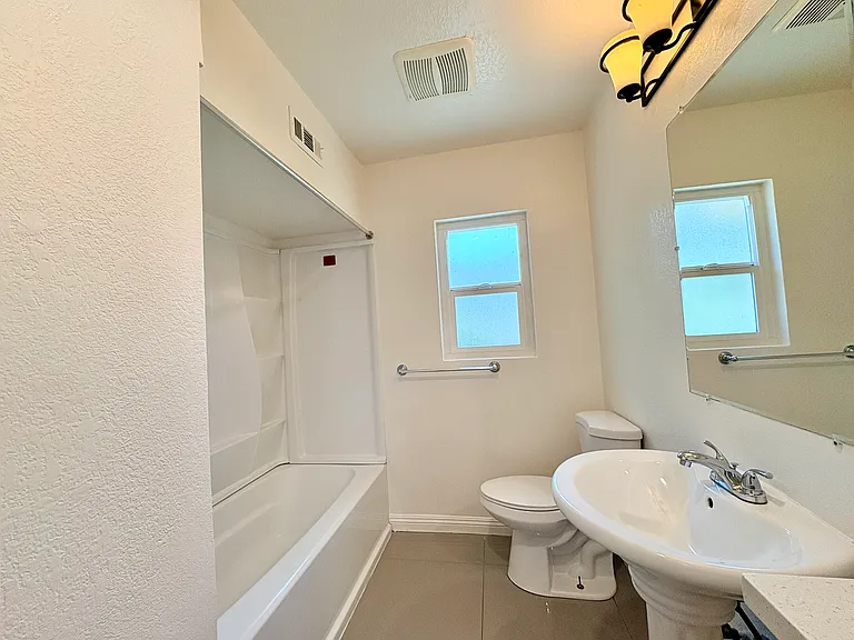 1641 N Towne Ave #A — Photo 16