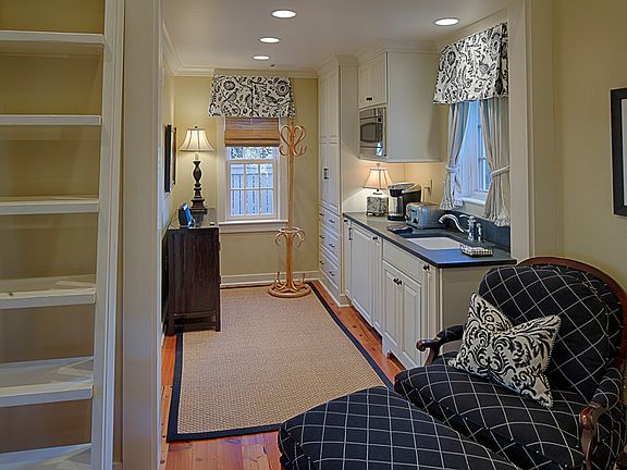 Guest house kitchenette