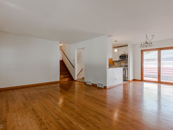 5th image of 9833 S Mason Ave