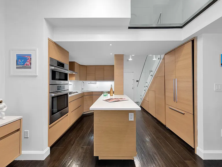 135 W 70th St #4D — Photo 4