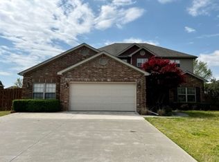 215 Devonshire Ave, Lowell, AR 72745