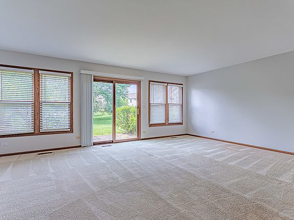 3rd image of 270 Doral Ct