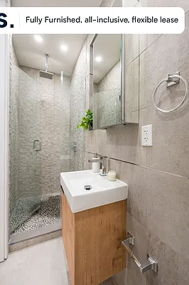 Bathroom, photo 2