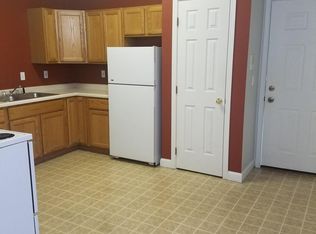 109 1st St W #4, Jamestown, ND 58401