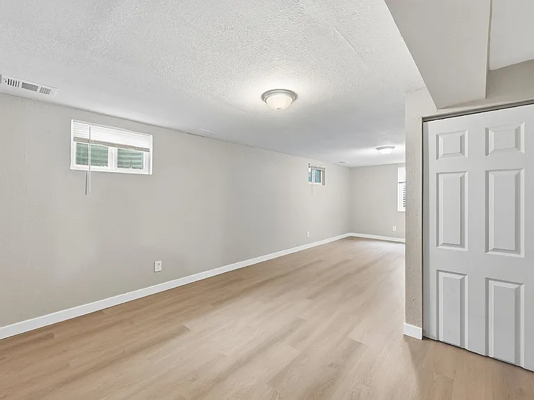 5565 S Delaware St #5571 — Photo 19