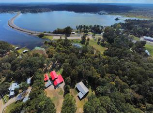 360 Oakhill Rd, Hemphill, TX 75948