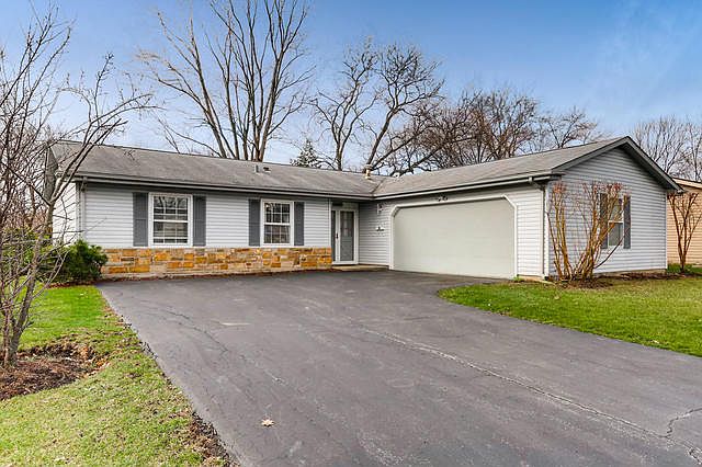 1st image of 605 Burr Oak Dr