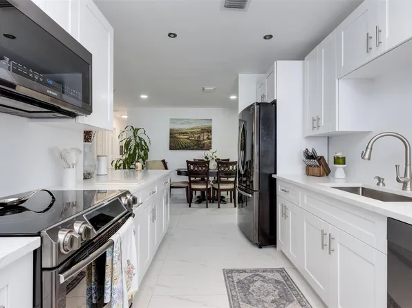 2600 NW 50th Street, Tamarac, FL 33309