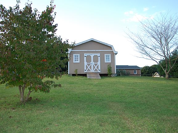 3rd image of 1106 Floral Dr
