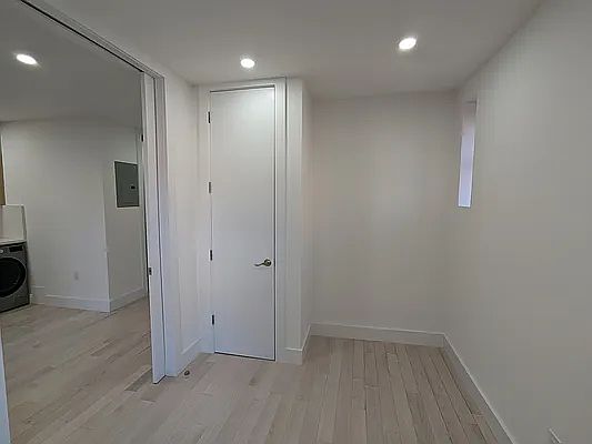 4th image of 400 E 11th St Unit 3A