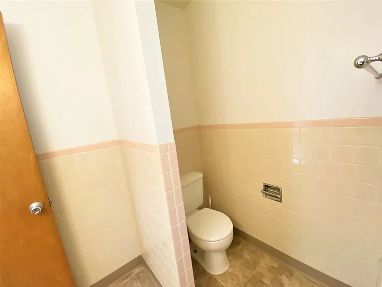 Fairmont Villa — Photo 33