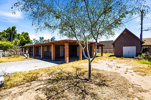 3905 W Almeria Rd #2 Photo 1