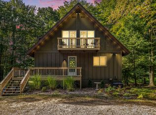 9714 Center Ln, Stanwood, MI