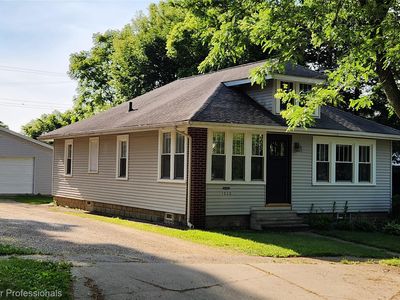 1020 N Monroe St, Lapeer, MI, 48446