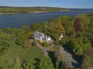 435 Bryant Ave, Roslyn, NY 11576