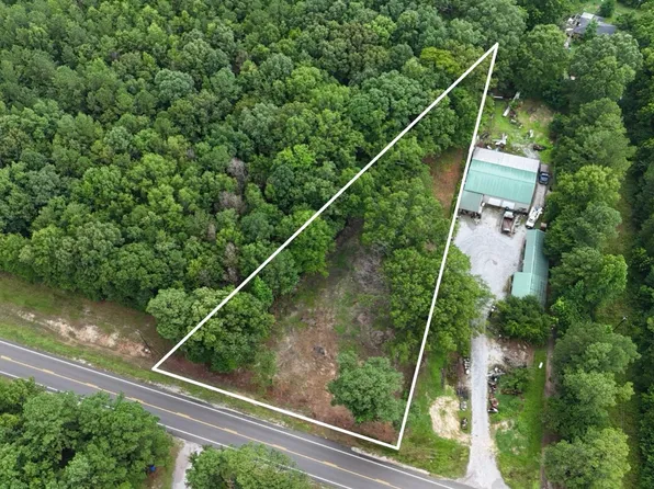 16916 Vaughn Rd, Cecil, AL 36013