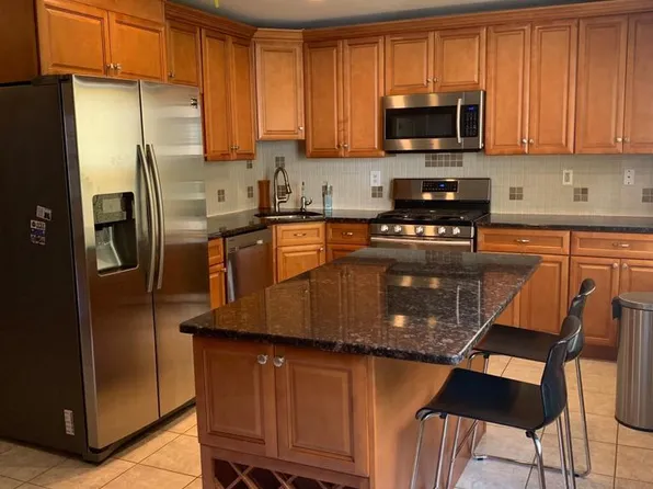 721 Stony Brook Way, North Brunswick, NJ 08902