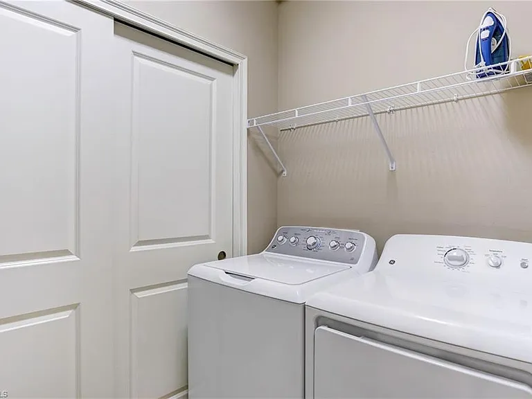 9433 Benvenuto Ct #201 — Photo 21