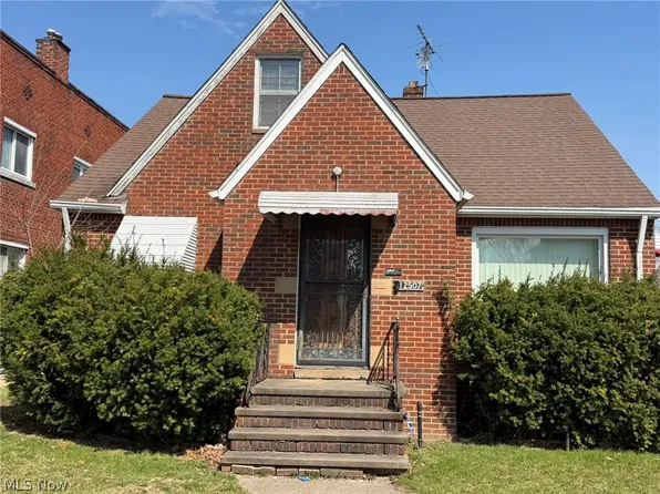 12507 Corlett Ave, Cleveland, OH 44105