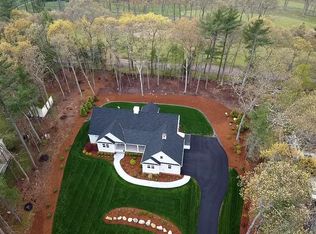 40 Fairway Ln, Pembroke, MA 02359