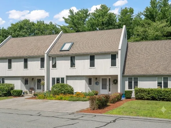 38 Woodland Park Dr Unit 38, Haverhill, MA 01830