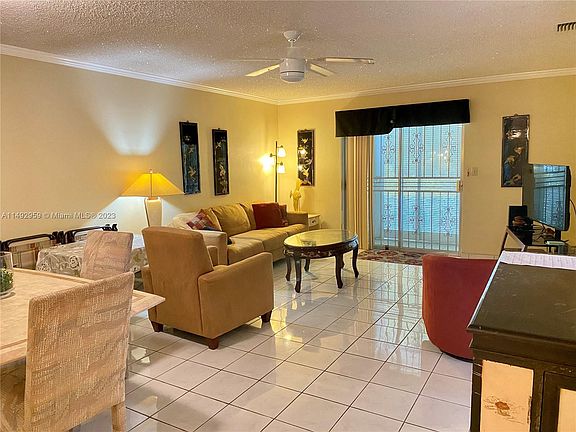 2nd image of 1395 NE 167th St APT 101