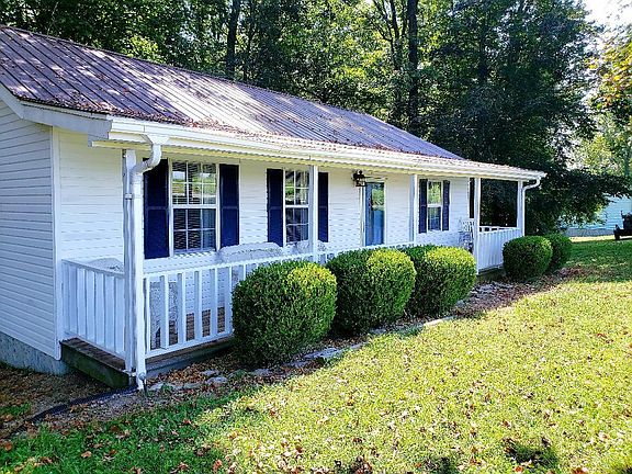 2nd image of 150 Cabin Ln
