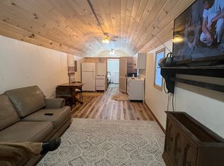 1034 Spencer Rd, Clendenin, WV 25045
