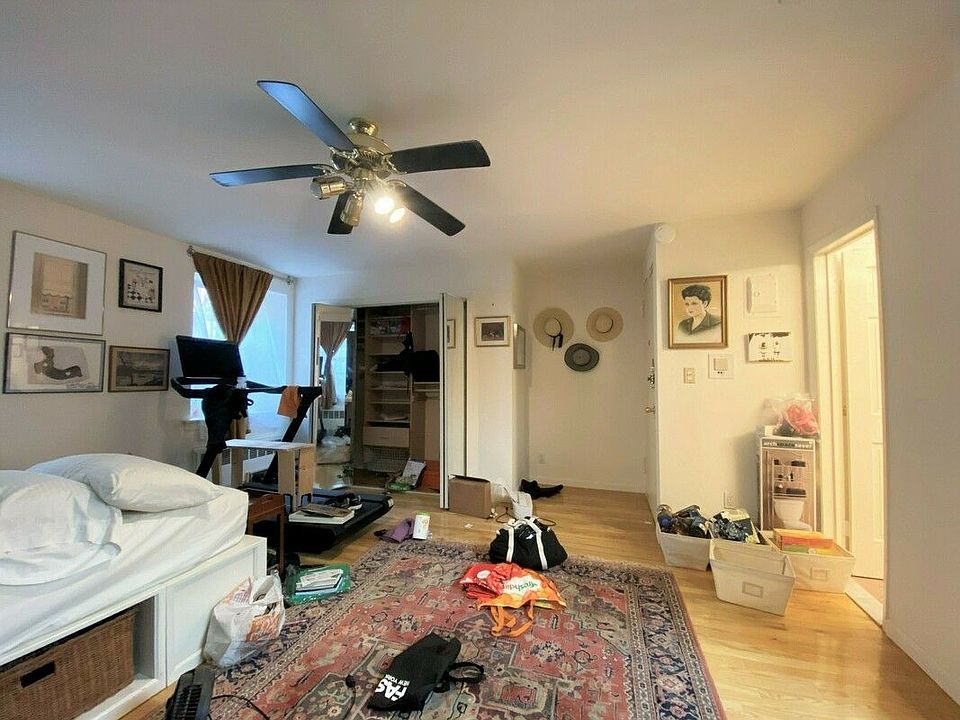 1st image of 422 W 22nd St APT 1