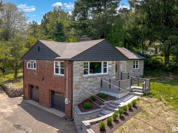 16 Gilbert Hill Road, North Haven, CT 06473