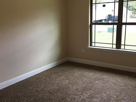 4th image of 9117 Tara Cir
