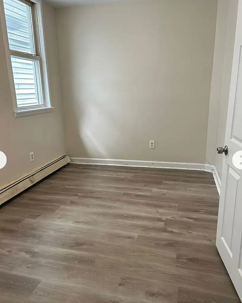 2 bed, 800 sqft, $1,799 — Photo 2