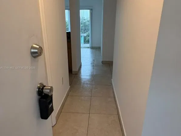 2647 NW 25th Ave APT 408, Miami, FL 33142