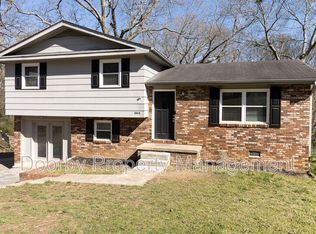 8916 Drake Parkway Rd, Chattanooga, TN 37416