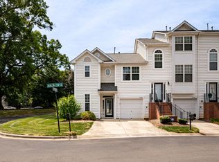 2762 Avalon Loop Rd, Charlotte, NC 28269
