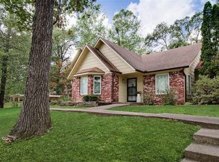 3208 Cardinal Creek Cir, Bentonville, AR 72712