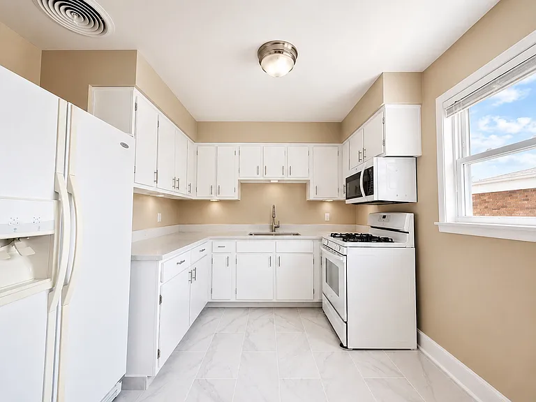 1525 Homestead Rd #3 — Photo 3