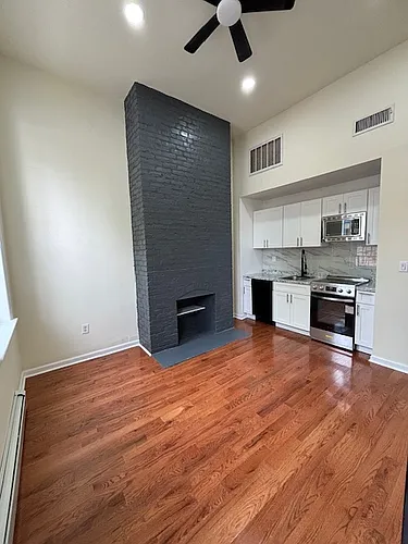 427 S 8th St Photo 1
