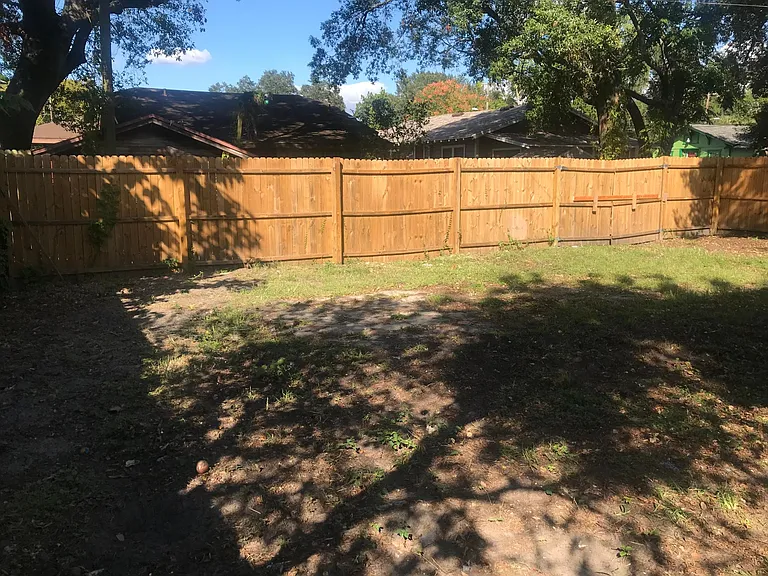 416 E Floribraska Ave — Photo 18