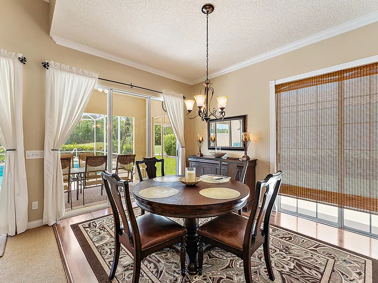 8485 SE Palm Hammock Ln — Photo 15