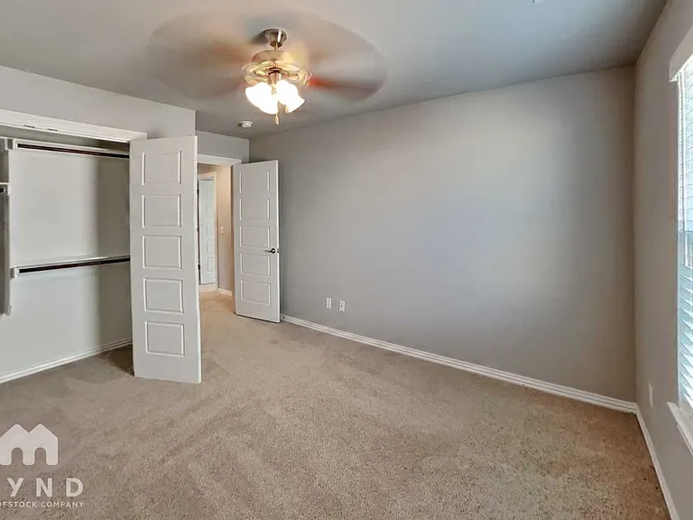 5903 SW Gentle Winds Ave — Photo 16