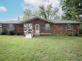 206 Sunset Rd, Dickson, TN 37055